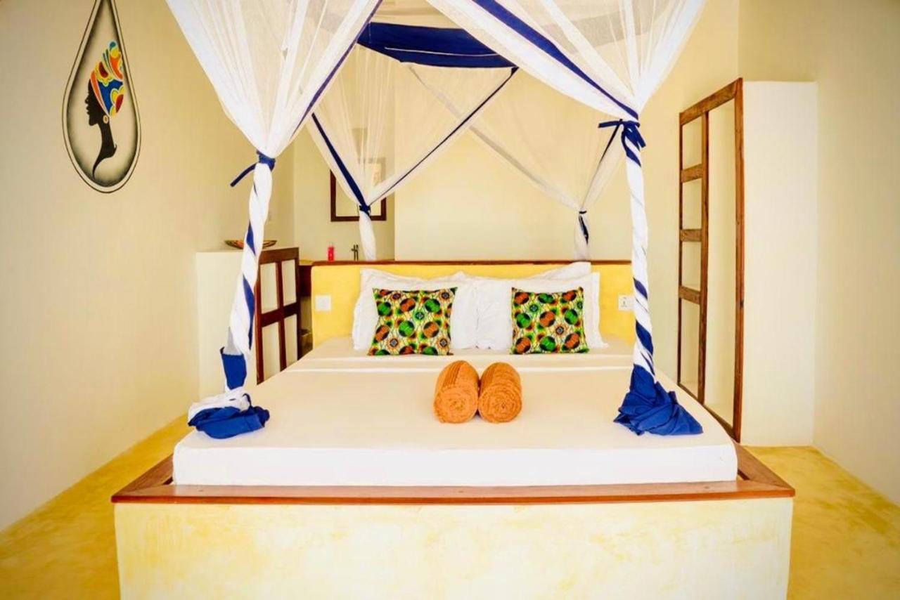 Mnana Beach Bungalows Pingwe Buitenkant foto