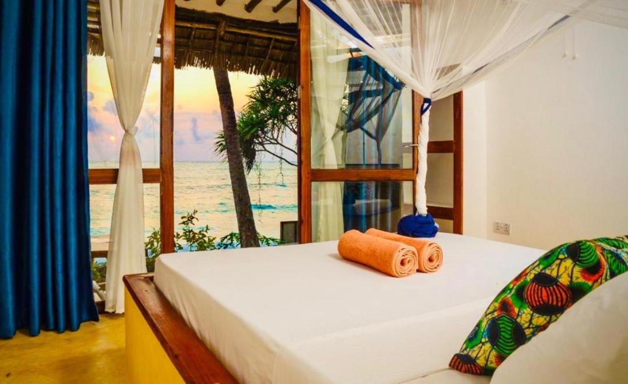 Mnana Beach Bungalows Pingwe Buitenkant foto