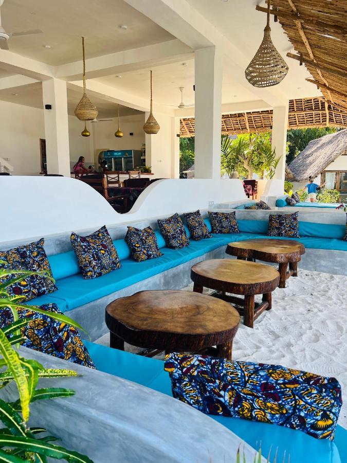 Mnana Beach Bungalows Pingwe Buitenkant foto