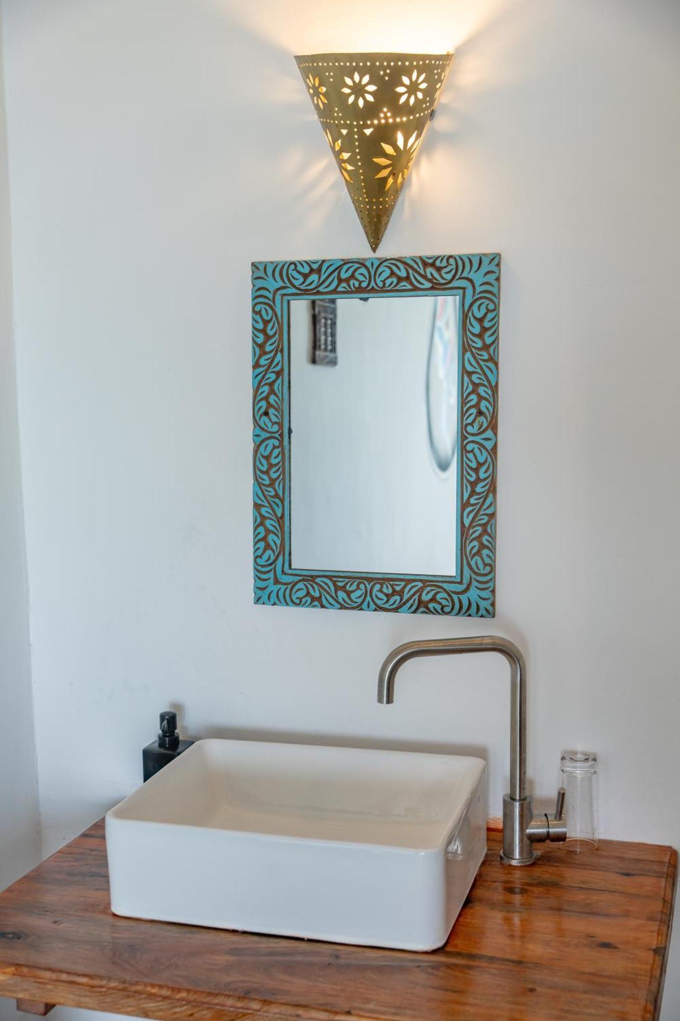 Mnana Beach Bungalows Pingwe Buitenkant foto