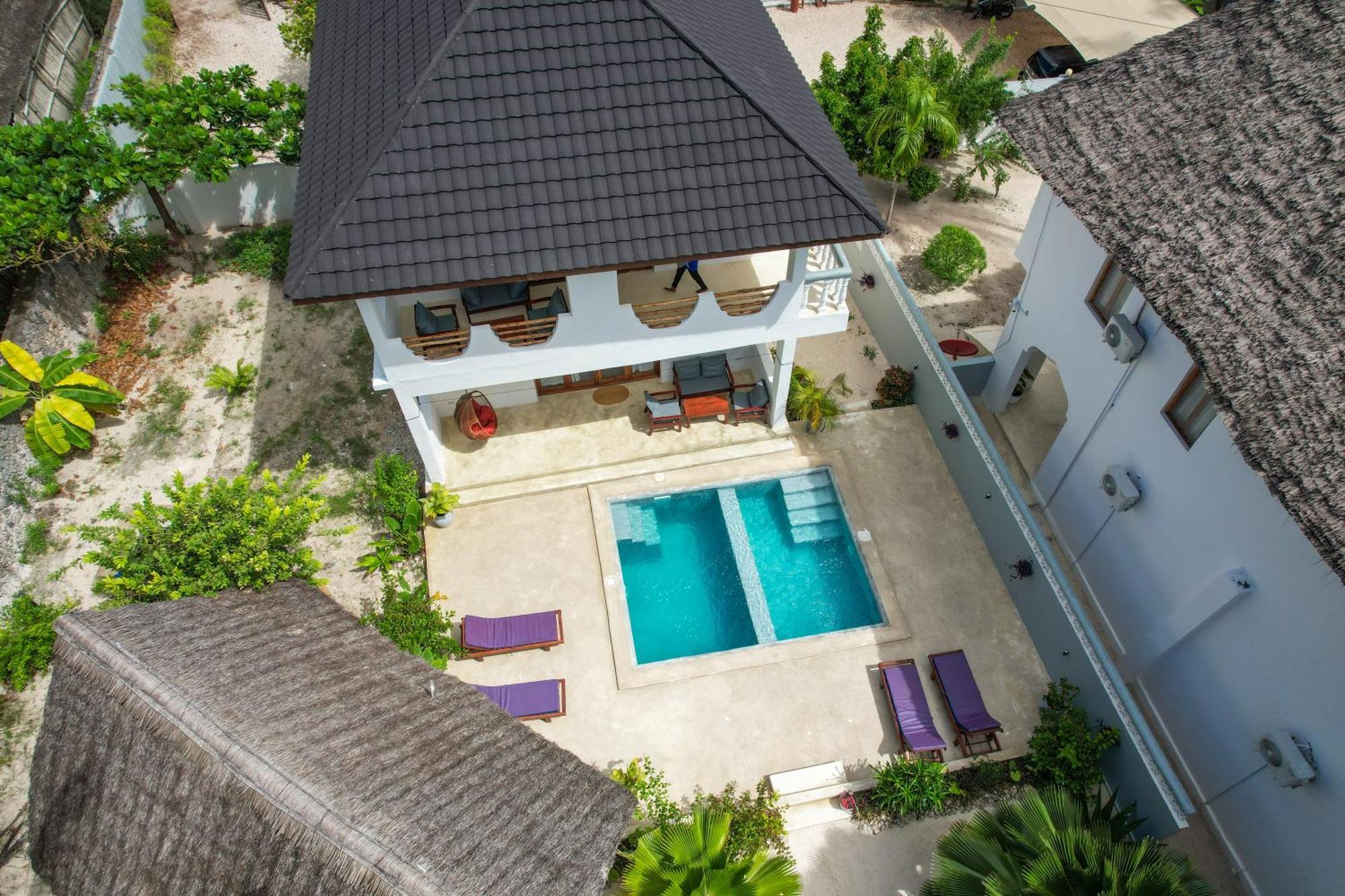 Mnana Beach Bungalows Pingwe Buitenkant foto