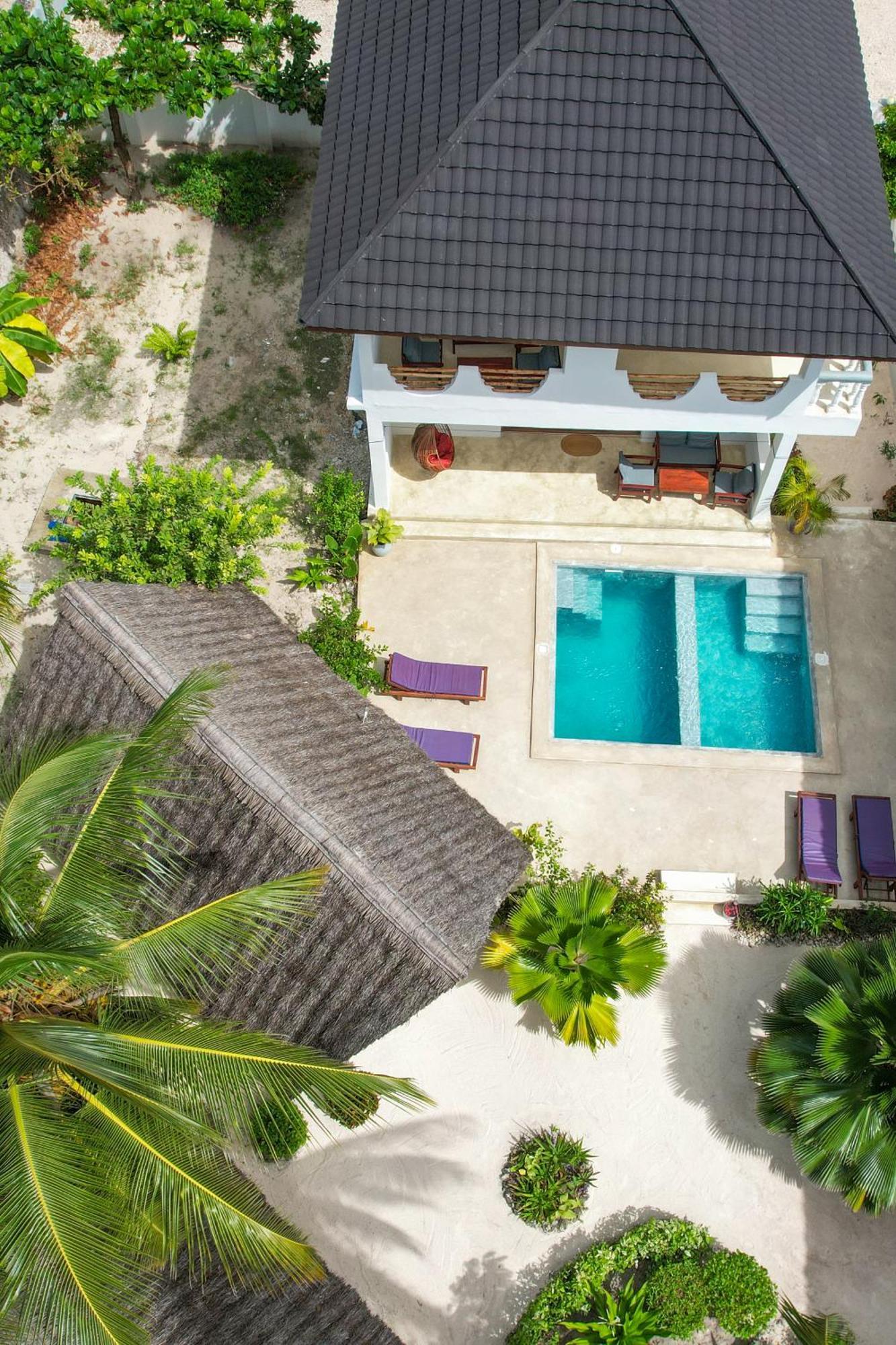 Mnana Beach Bungalows Pingwe Buitenkant foto