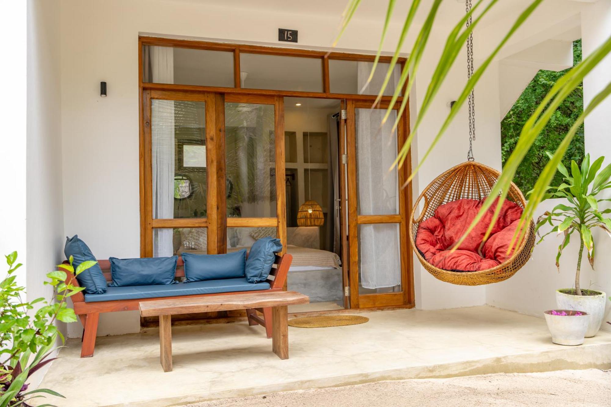 Mnana Beach Bungalows Pingwe Buitenkant foto